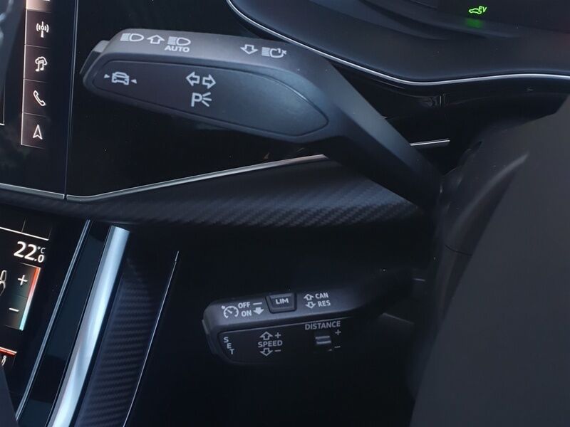 More views of Audi Q8