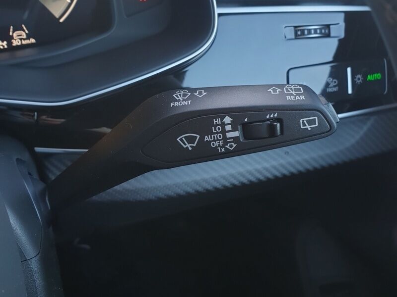 More views of Audi Q8