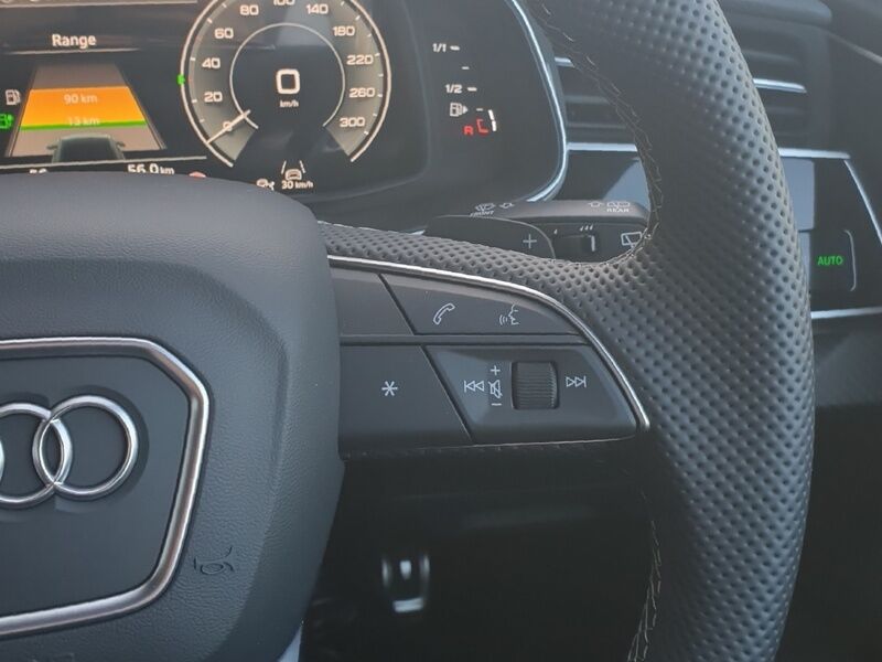 More views of Audi Q8