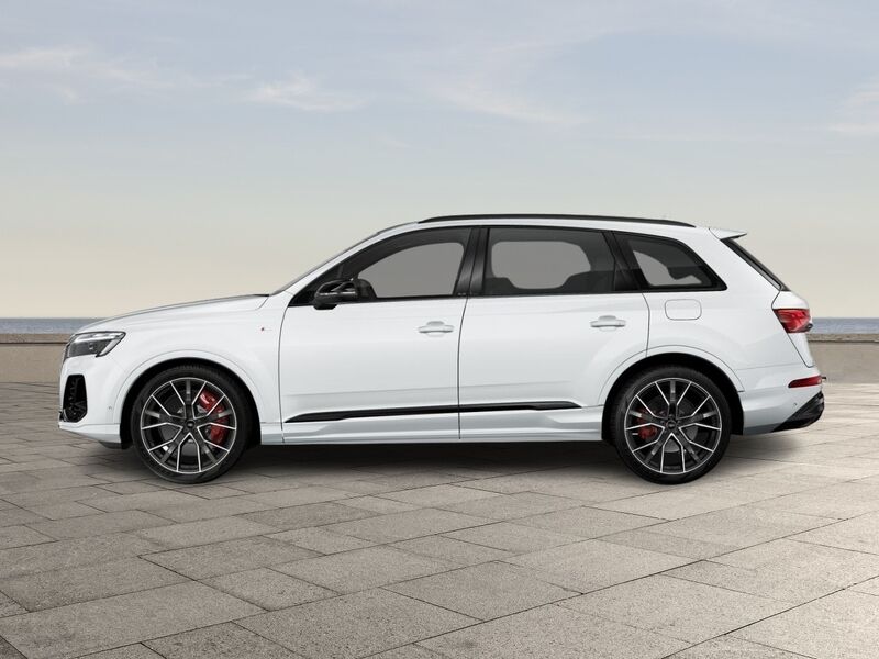 More views of Audi Q7