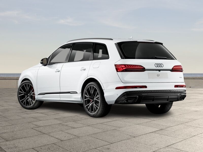 More views of Audi Q7