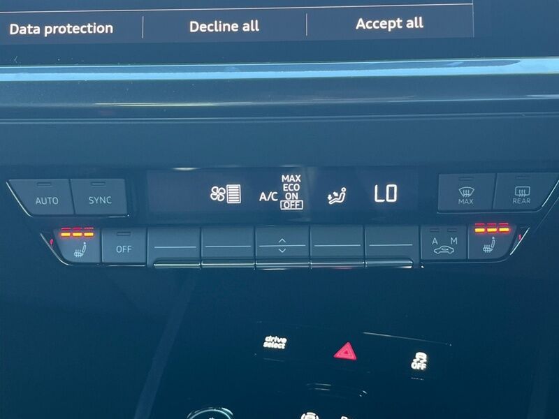 More views of Audi Q4 e-tron