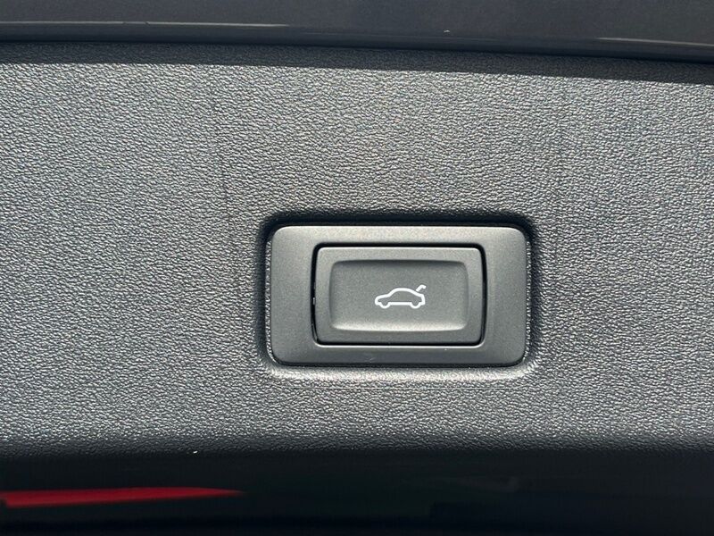 More views of Audi Q4 E-tron