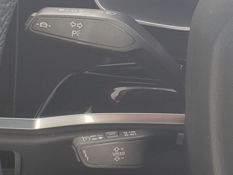 More views of Audi Q3
