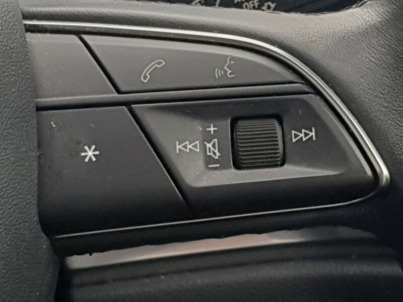 More views of Audi Q3