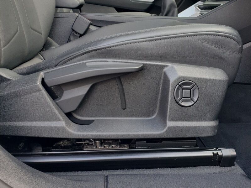 More views of Audi Q3
