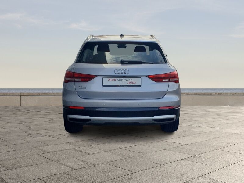 More views of Audi Q3