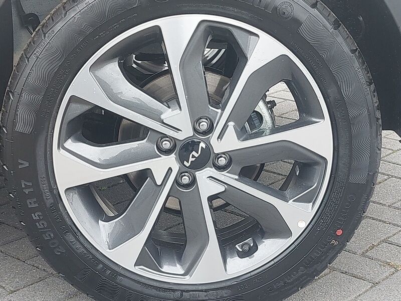 More views of Kia Stonic