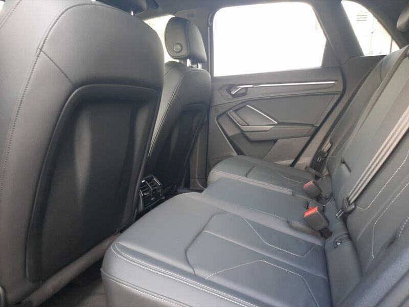 More views of Audi Q3