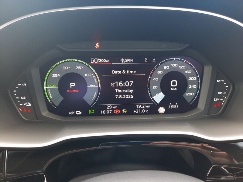 More views of Audi Q3