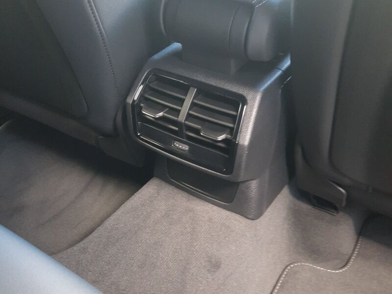 More views of Audi Q3