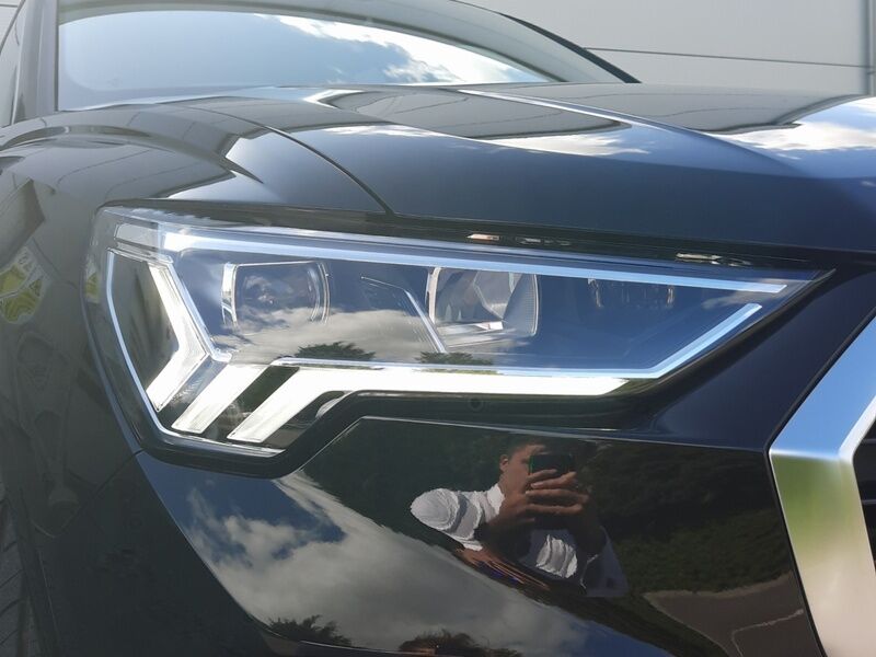 More views of Audi Q3