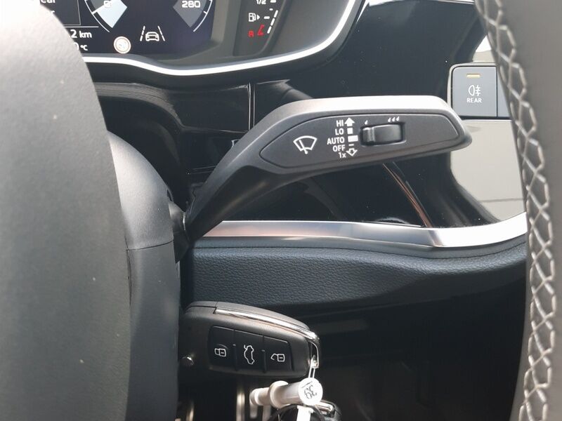 More views of Audi Q3