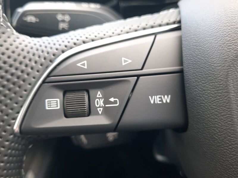 More views of Audi Q3