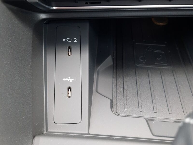 More views of Audi Q3