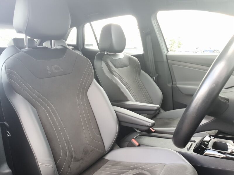 More views of Volkswagen ID.4