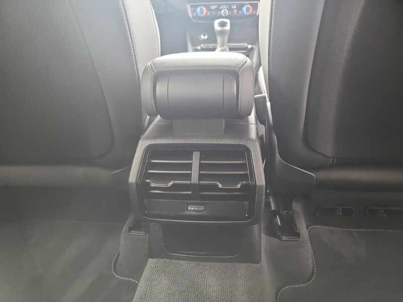 More views of Audi Q3