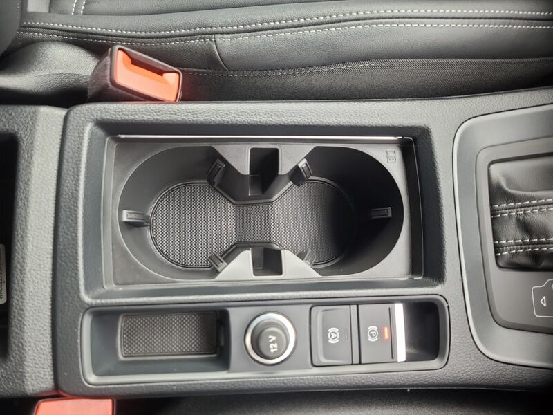 More views of Audi Q3