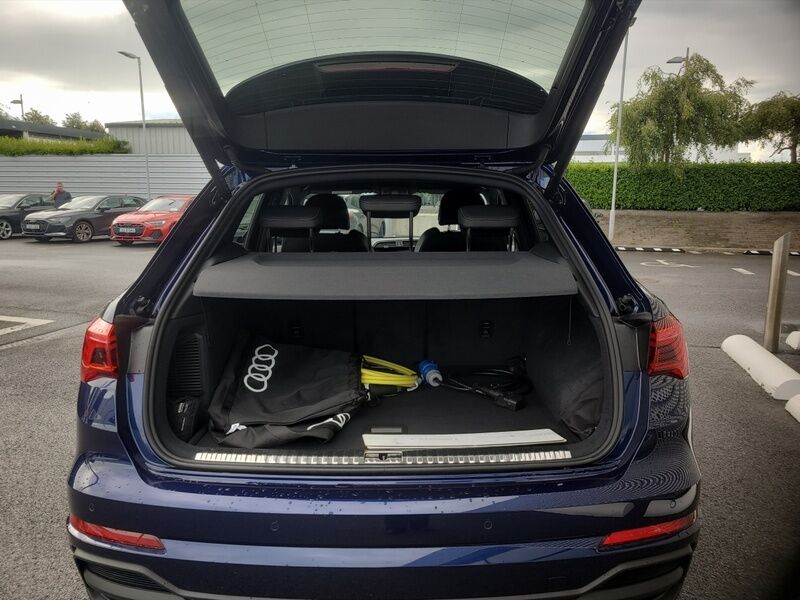 More views of Audi Q3