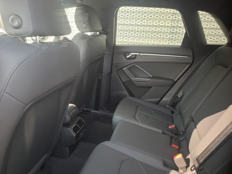 More views of Audi Q3