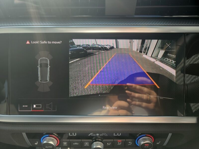 More views of Audi Q3