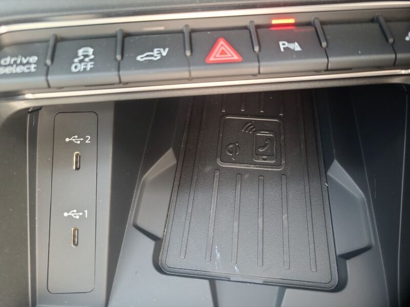 More views of Audi Q3