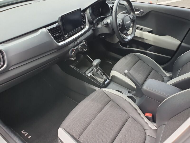 More views of Kia Stonic