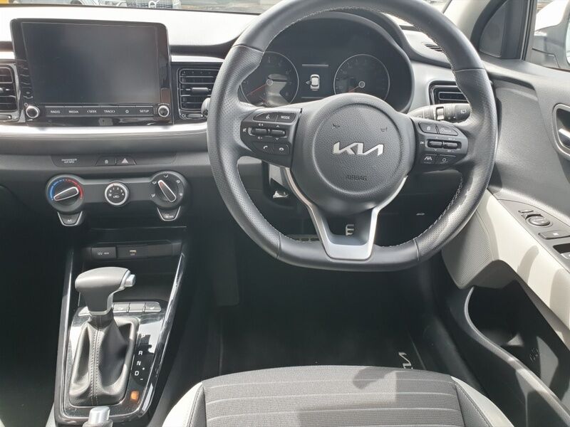 More views of Kia Stonic