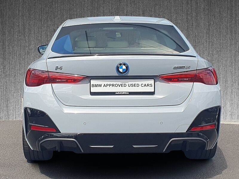 More views of BMW i4