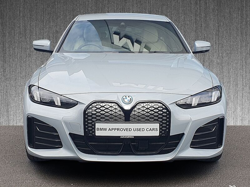 More views of BMW i4