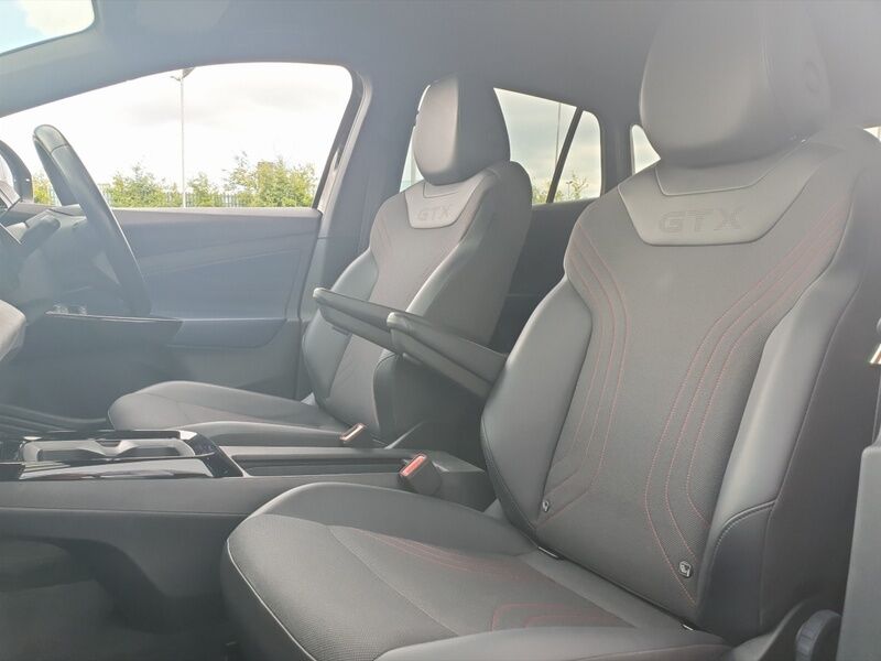 More views of Volkswagen ID.4
