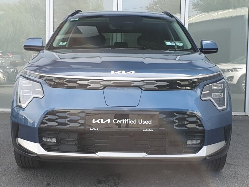 More views of Kia Niro