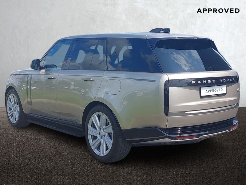 More views of Land Rover Range Rover