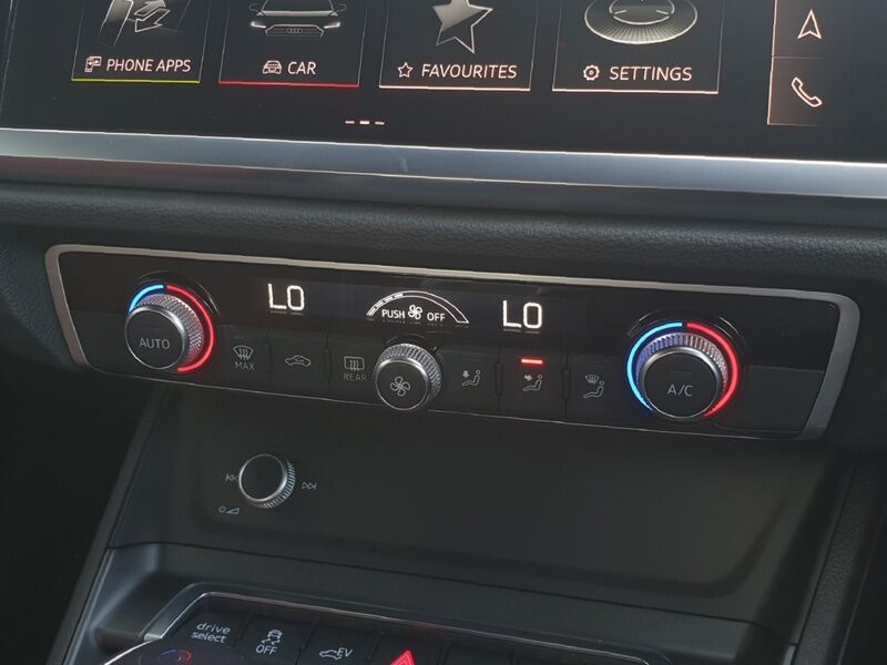 More views of Audi Q3