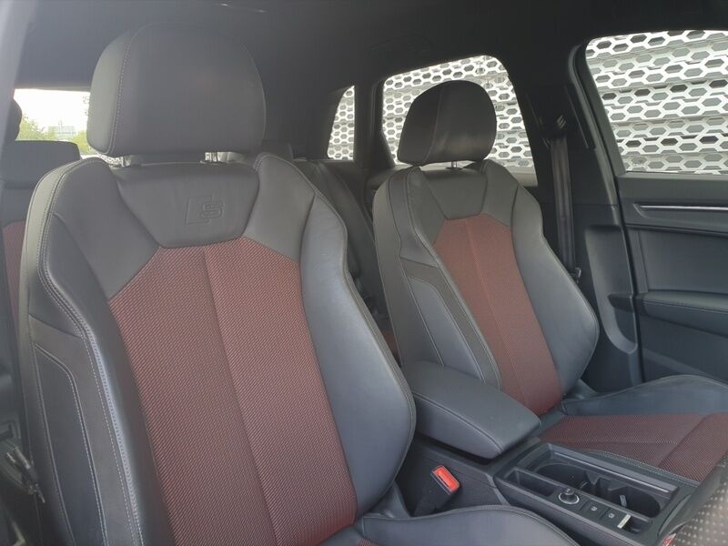 More views of Audi Q3