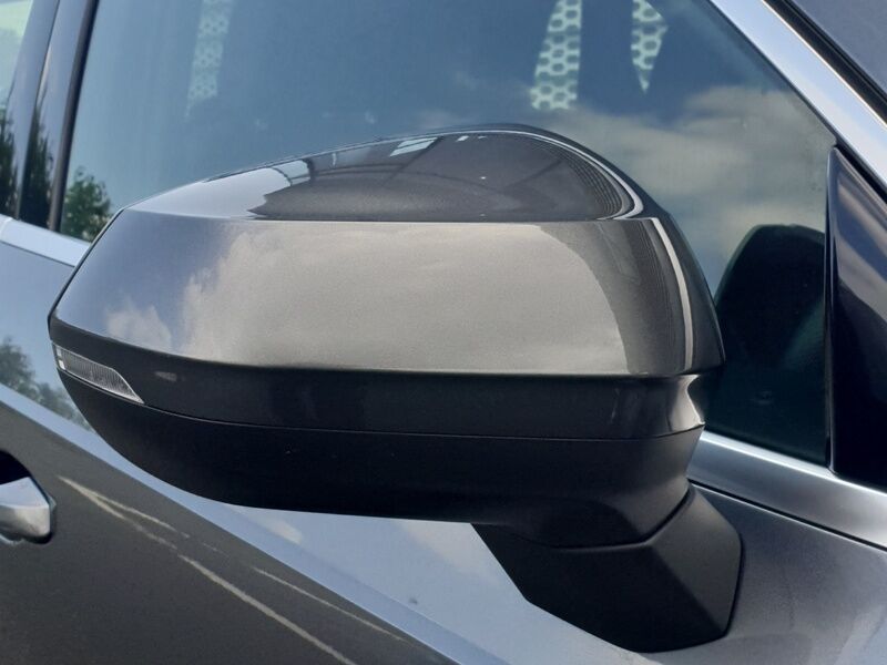 More views of Audi Q3