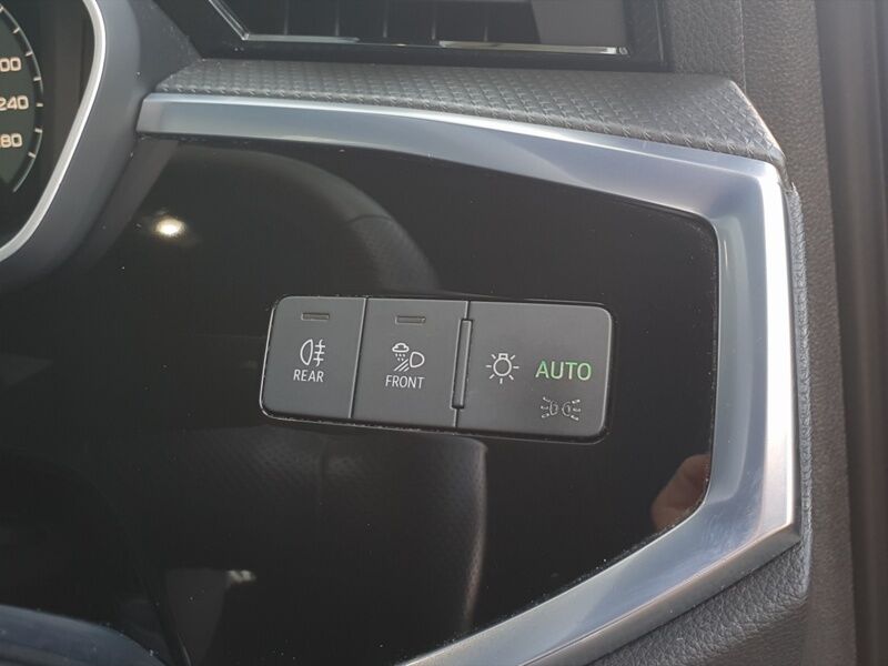 More views of Audi Q3