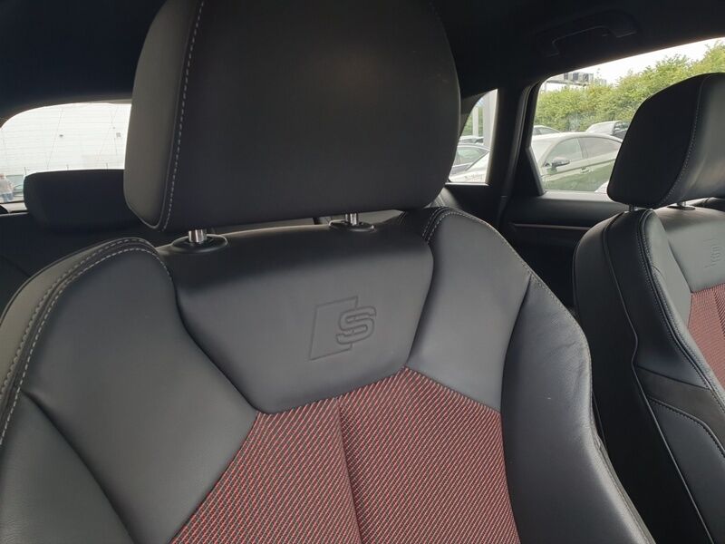 More views of Audi Q3