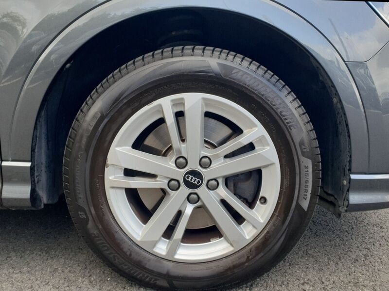 More views of Audi Q3