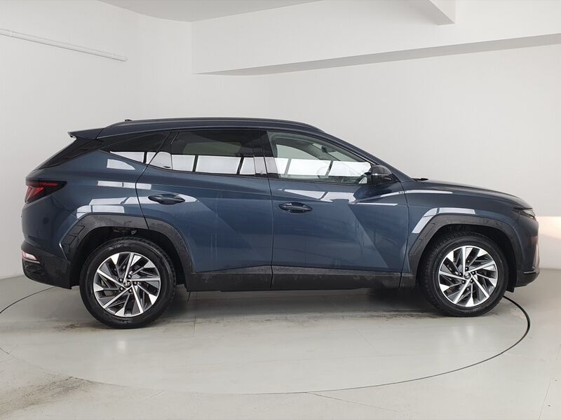 More views of Hyundai Tucson