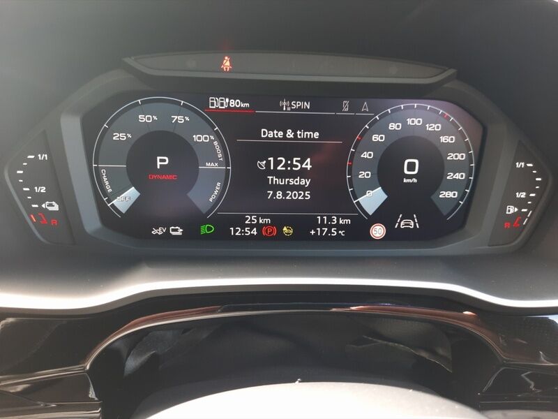 More views of Audi Q3