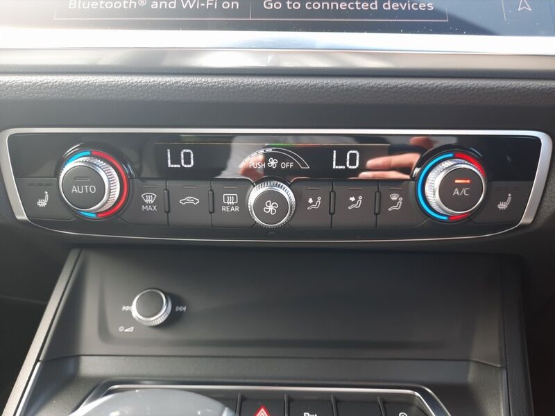 More views of Audi Q3