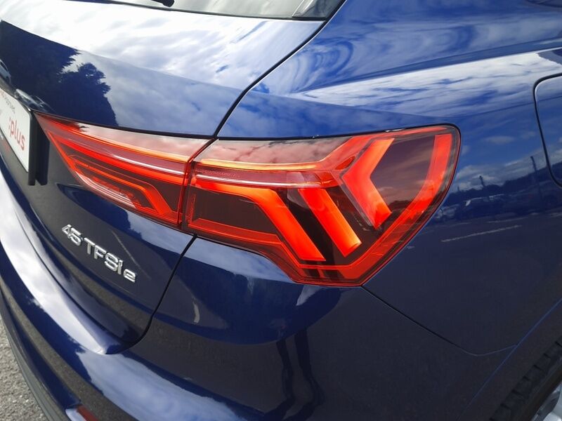 More views of Audi Q3