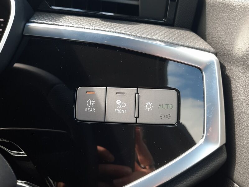 More views of Audi Q3