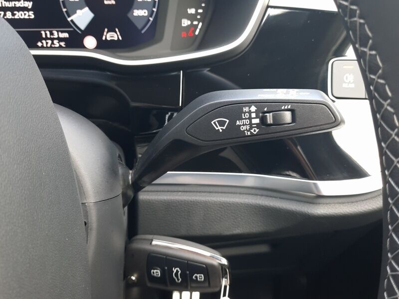 More views of Audi Q3