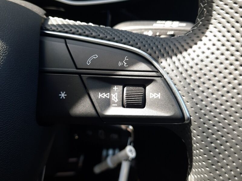 More views of Audi Q3