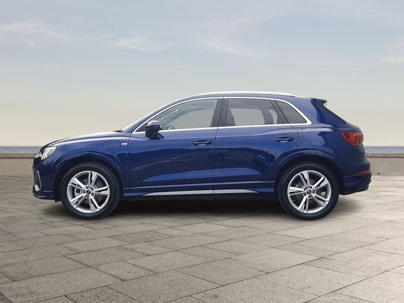More views of Audi Q3
