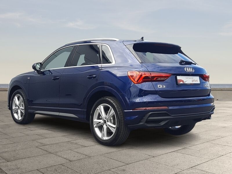More views of Audi Q3