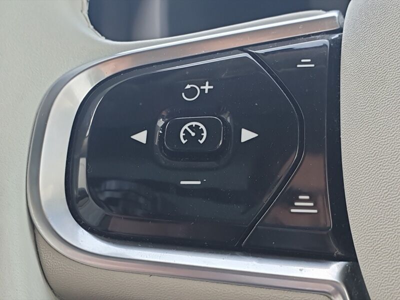 More views of Volvo XC60