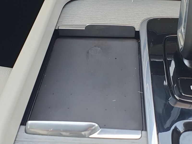 More views of Volvo XC60